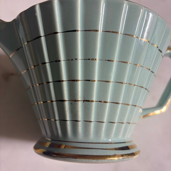 Vintage Sadler, England Art Deco ceramic teapot in mint green with gold accents - Picture 9 of 16